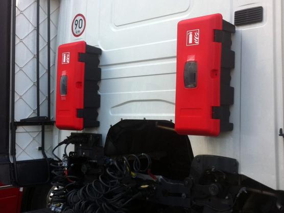 Fire-extinguishers ADR to cabs of trailer trucks